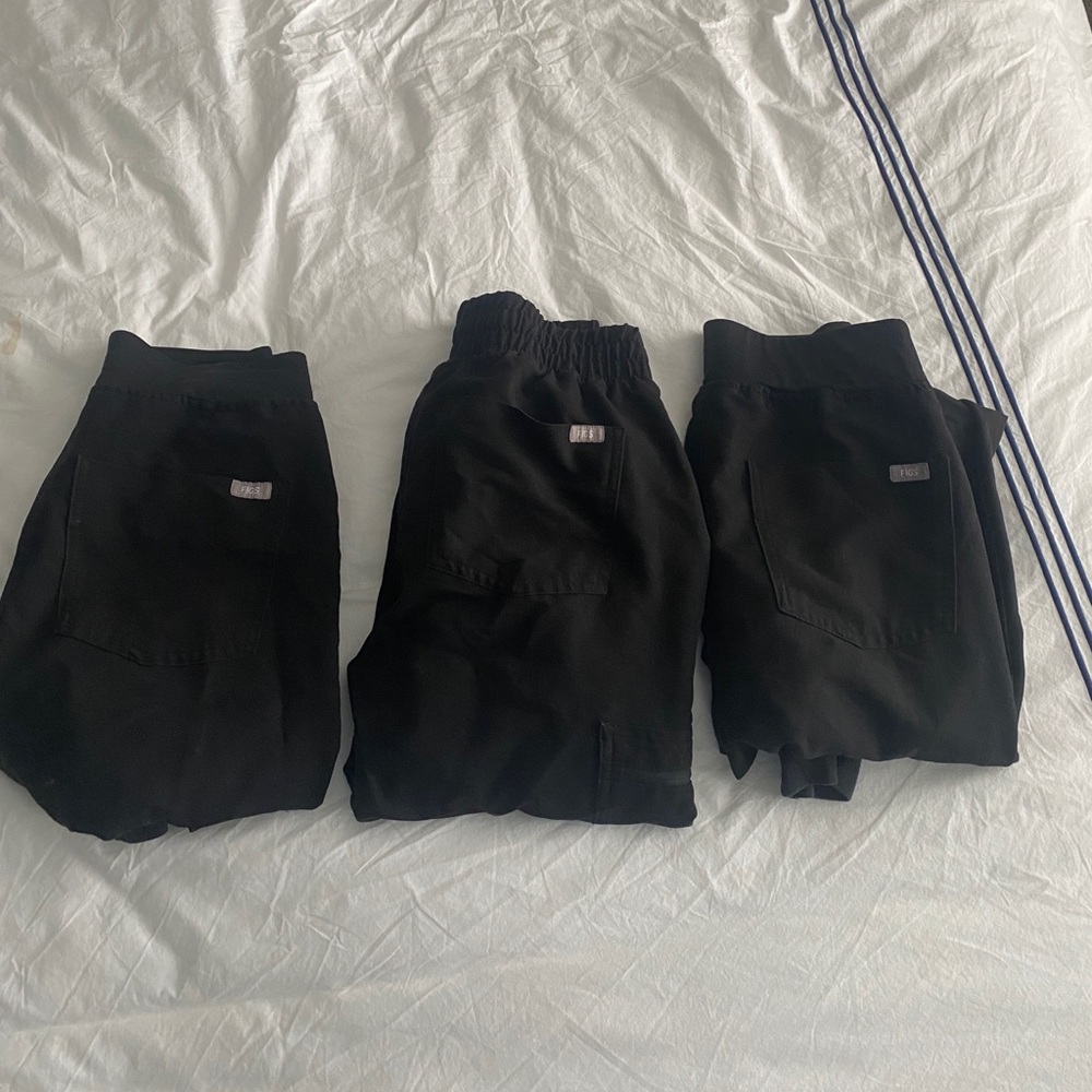 Figs Zamora high waisted joggers- 3 pairs